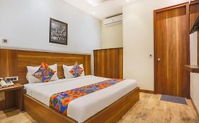 Fabhotel Royal Touch Patel Nagar